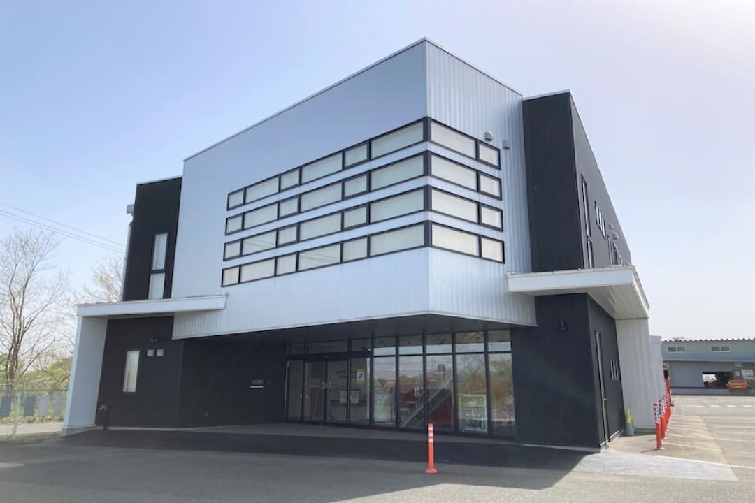 社屋外観