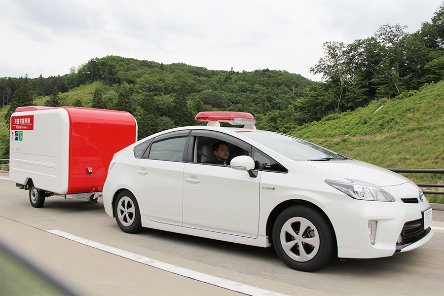 無給油で3000km走る災害支援車両の開発